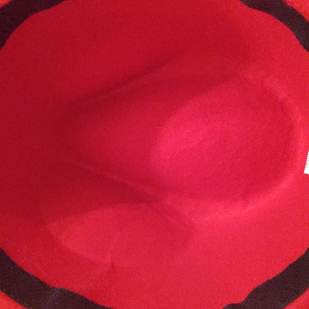 Red fedora hat - Picture 4 of 4